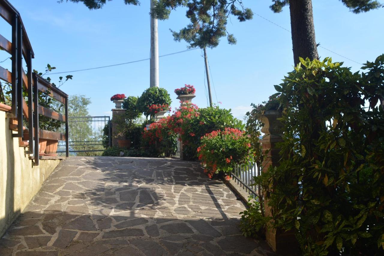Villa Mischianti 구비오 외부 사진